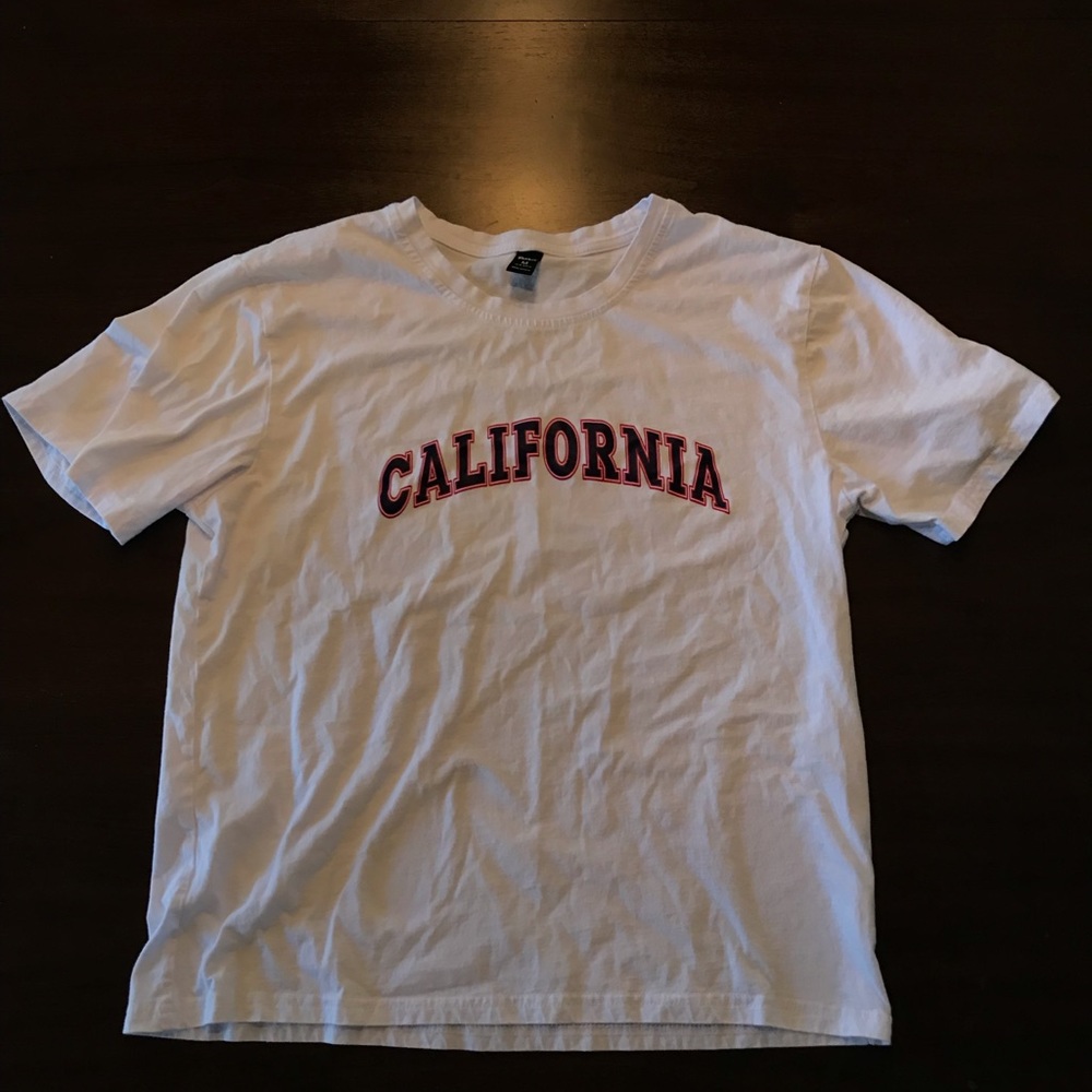 California White/Red/Blue graphic tee